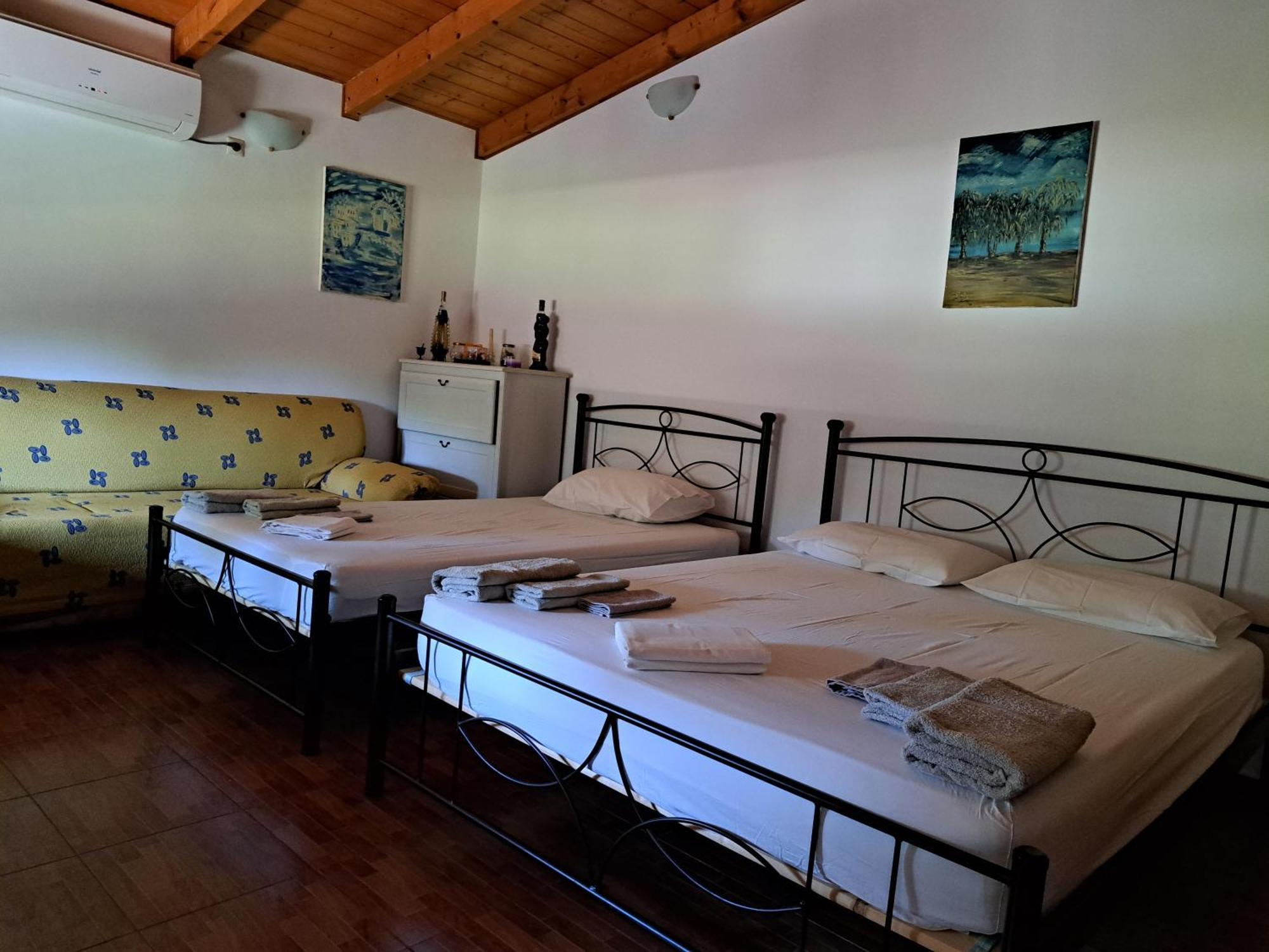 Garden House-free Transfer From Airport Artemida (Attica)